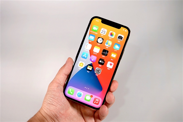 龙圩苹果手机维修分享iOS 14.2修订版已到，专属iPhone 12系列 