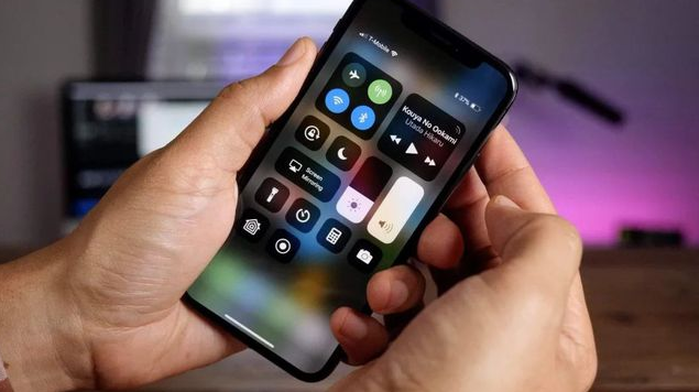 龙圩苹果手机维修分享iPhone 12信号差怎么办 