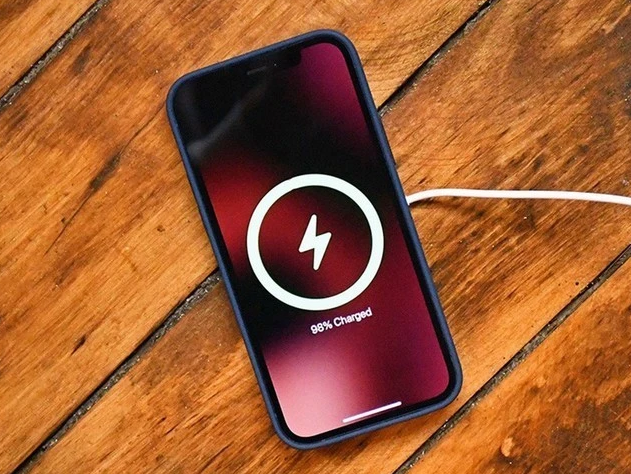 龙圩苹果手机维修分享iPhone 12可以随便充电吗 